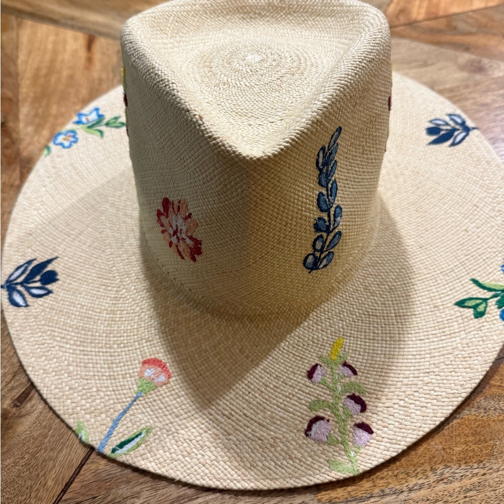 Teressa Foglia Embroidered Straw Hat